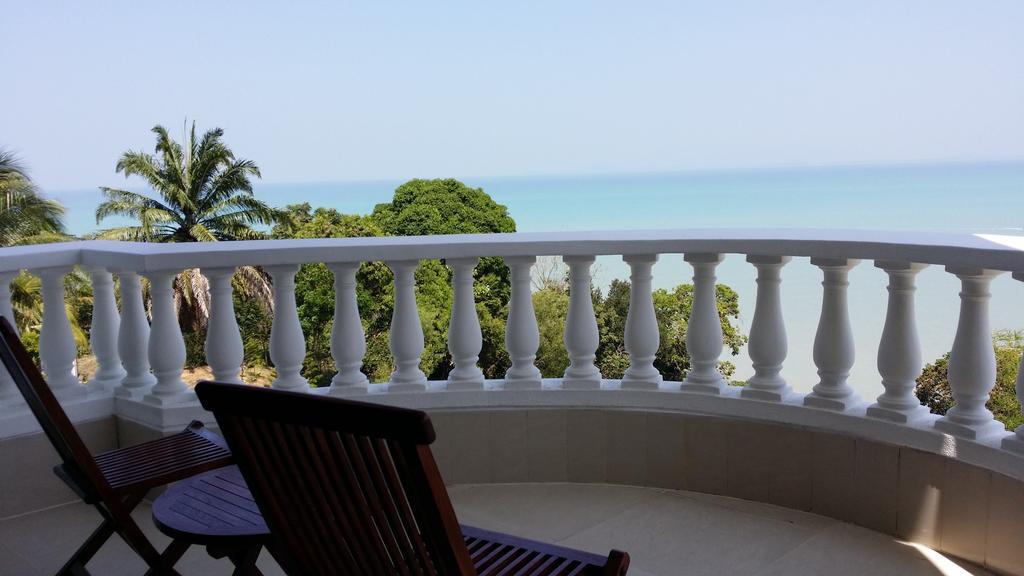 Tropical Sea View & Sunshine Βίλα Batu Feringgi Εξωτερικό φωτογραφία